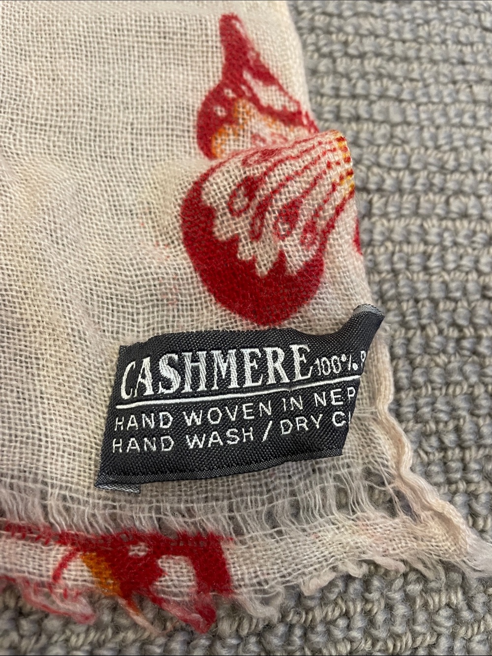 Butterfly Print cashmere shawl - Picture 6 of 9